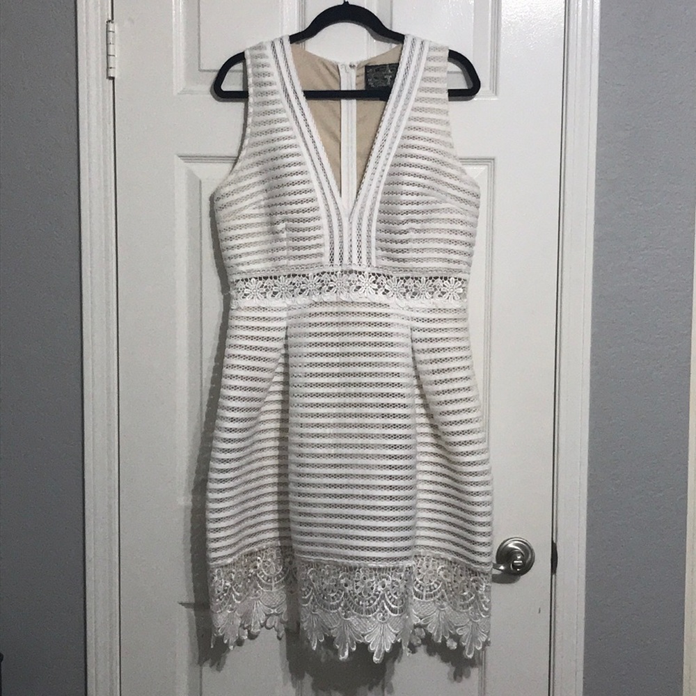 White formal dress lace and nude lining 14